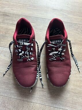 NOBULL Men 6.5/ Women 8 Cabernet Zebra Training Sneakers with Black & White